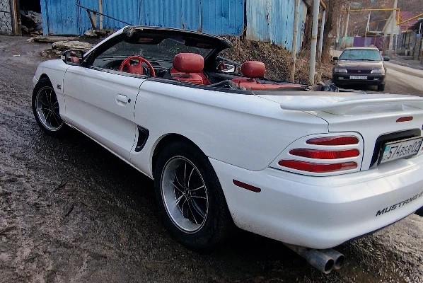 Ford Mustang 1997 года