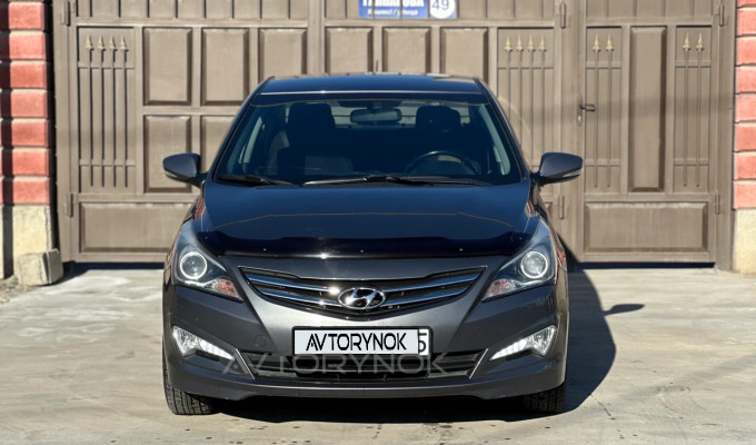 Hyundai Accent 2015 года