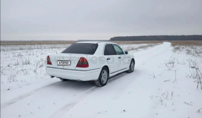Mercedes-Benz C-Класс 1993 года