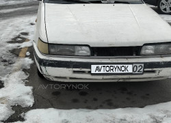 Mazda 626 1989 года