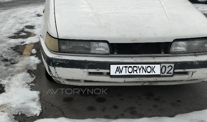 Mazda 626 1989 года