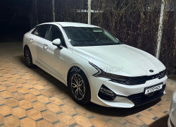 Kia K5 2021 года