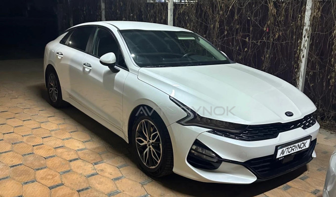 Kia K5 2021 года