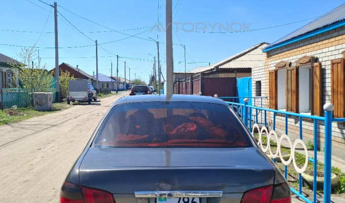 Nissan Maxima 2003 года
