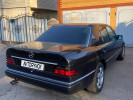 Mercedes-Benz E-Класс 1989 года