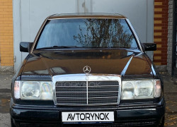 Mercedes-Benz E-Класс 1989 года