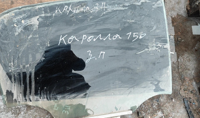 Стекло древней для Corolla