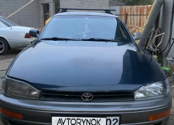 Toyota Camry 1992 года