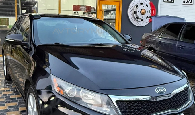 Kia Optima 2012 года