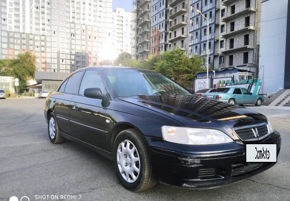 Honda Accord 2000 года