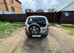 Chevrolet Niva 2013 года
