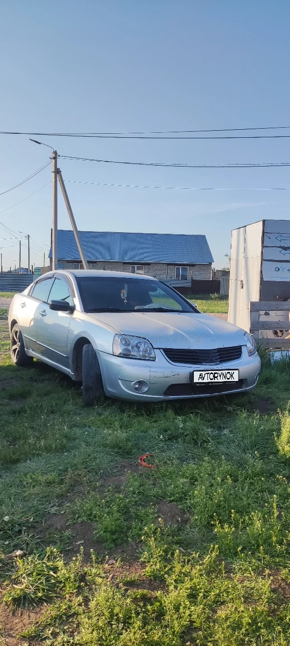 Mitsubishi Galant, 2004