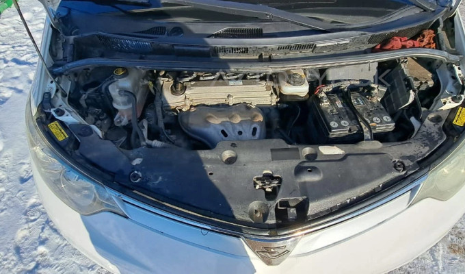Toyota Estima 2006 года