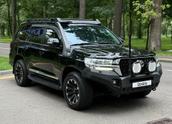 Toyota Land Cruiser 2016 года