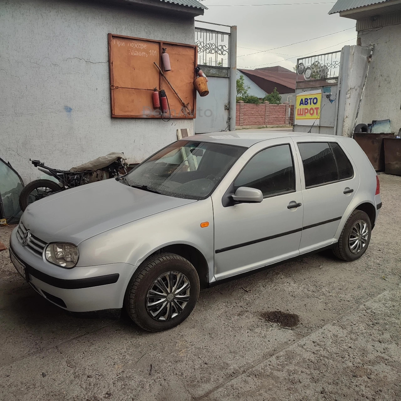 Volkswagen Golf, 1998