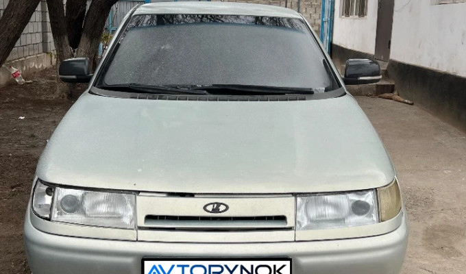ВАЗ (Lada) 2112 2002 года