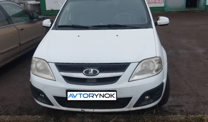 ВАЗ (Lada) Largus 2013 года