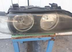 Фара на БМВ е39 правое