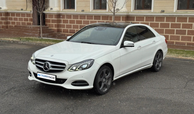 Mercedes-Benz E-Класс 2015 года