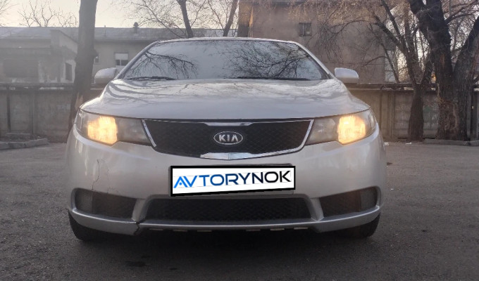 Kia Cerato 2010 года