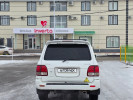 Lexus LX 2000 года