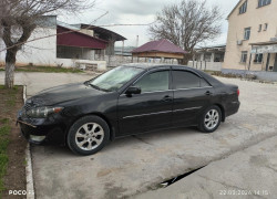 Toyota Camry 2005 года