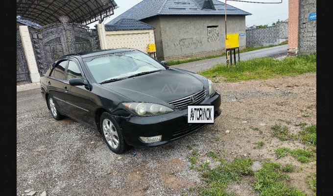 Toyota Camry 2005 года