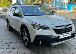 Subaru Outback 2020 года