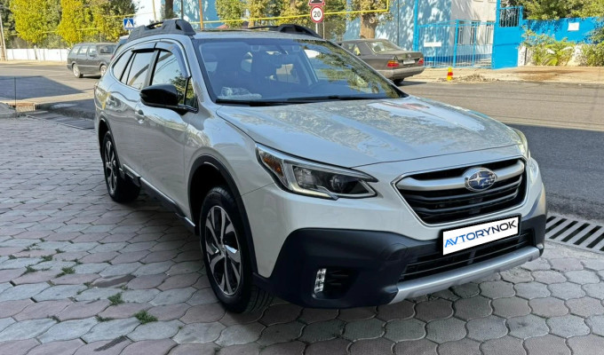 Subaru Outback 2020 года