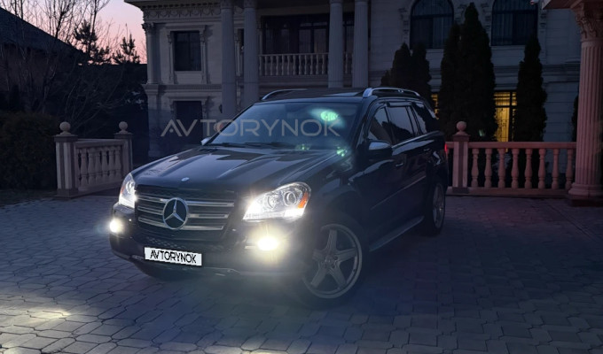 Mercedes-Benz GL-Класс 2010 года