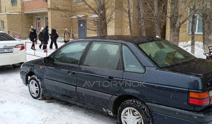 Volkswagen Passat 1992 года