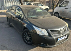 Toyota Avensis 2009 года