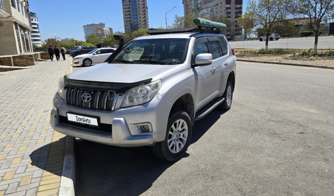 Toyota Land Cruiser Prado 2010 года