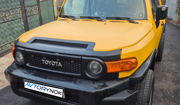 Toyota FJ Cruiser 2006 года