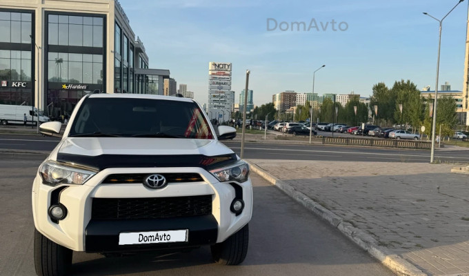 Toyota 4Runner 2021 года