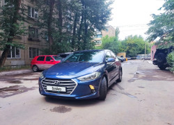 Hyundai Elantra 2018 года