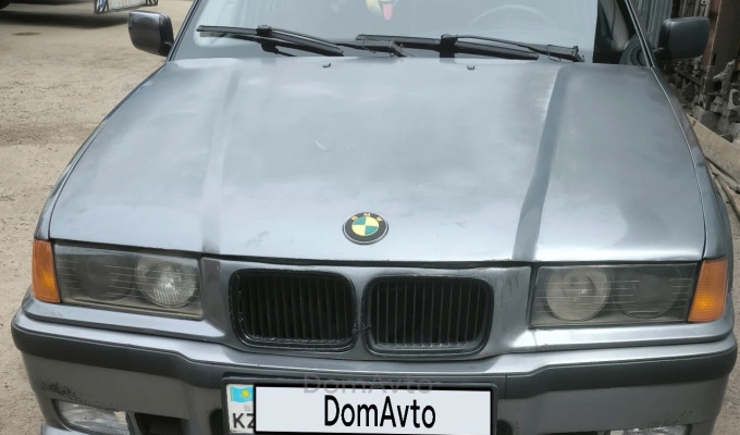 BMW 3 серия 1995 года