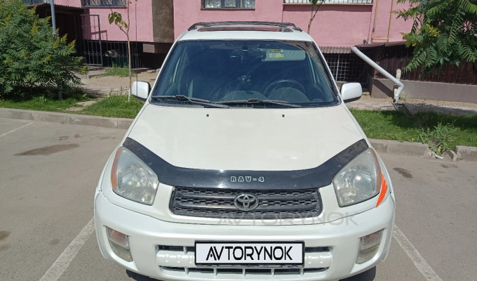 Toyota RAV4 2003 года