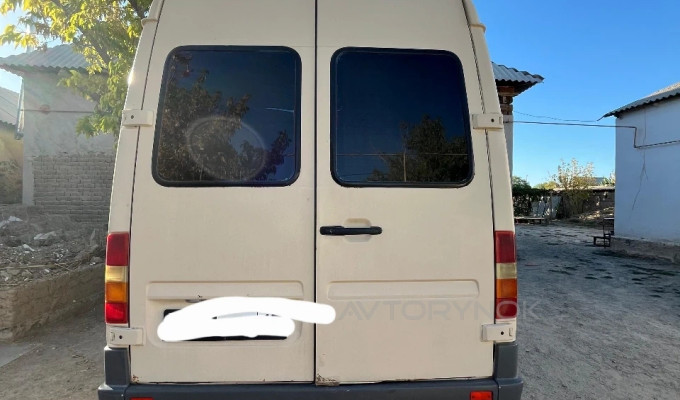 Mercedes-Benz Sprinter 1998 года