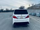 Toyota Vellfire 2011 года