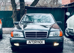 Mercedes-Benz C-Класс 1993 года