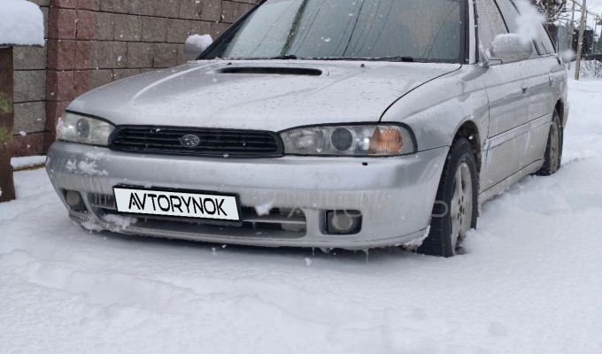 Subaru Legacy 1995 года