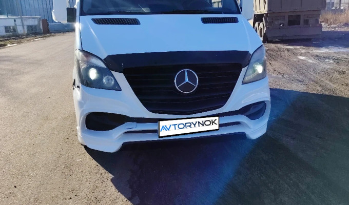 Mercedes-Benz Sprinter 2011 года