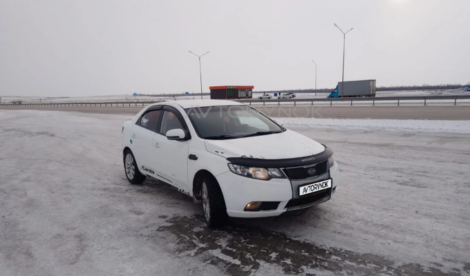 Kia Cerato 2013 года