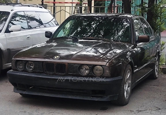 BMW 5 серия 1992 года