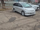 Toyota Estima 2002 года