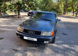Audi 100 1993 года