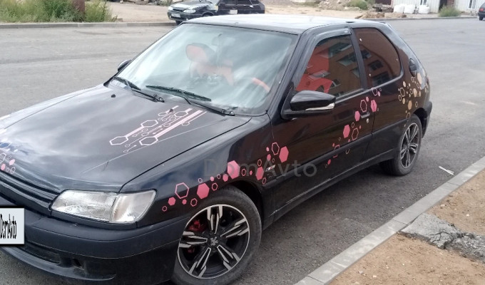 Peugeot 306 1995 года
