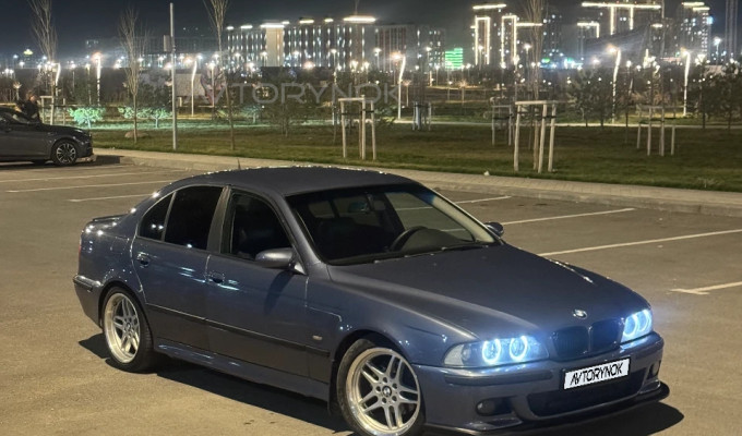 BMW 5 серия 2001 года