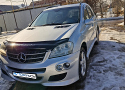 Mercedes-Benz ML-Класс 2005 года